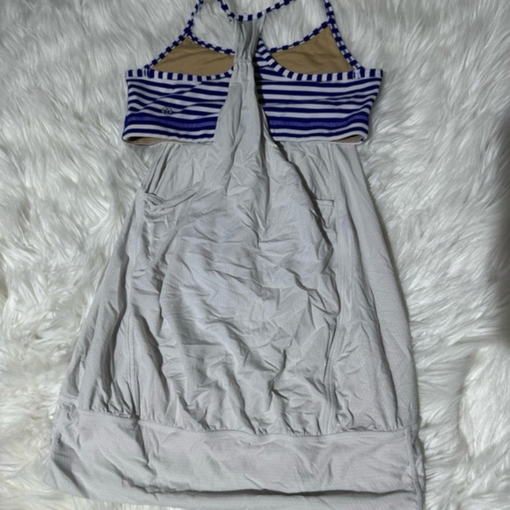 Lululemon white striped tank size 6
